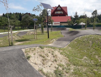 Budowa miejsca wypoczynku i rekreacji – rowerowy plac zabaw wraz z przebudową zjazdu z drogi powiatowej - zdjęcie5
