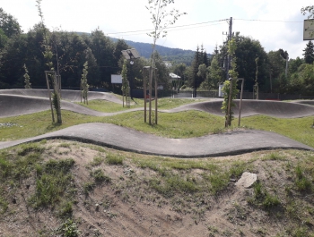 Budowa miejsca wypoczynku i rekreacji – rowerowy plac zabaw wraz z przebudową zjazdu z drogi powiatowej - zdjęcie10