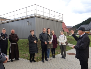 Uroczyste otwarcie inwestycji związanej z budową stacji uzdatniania wody i sieci wodociągowej - zdjęcie6