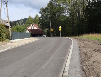 Uroczyste otwarcie inwestycji „Przebudowa dróg powiatowych na terenie Gminy Koszarawa” - zdjęcie14