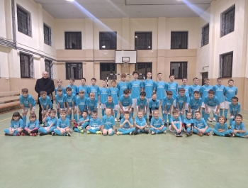 Komplety sportowe dla młodych piłkarzy - zdjęcie1