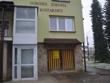 Budowa windy dla osób niepełnosprawnych przy Ośrodku Zdrowia w Koszarawie - zdjęcie1